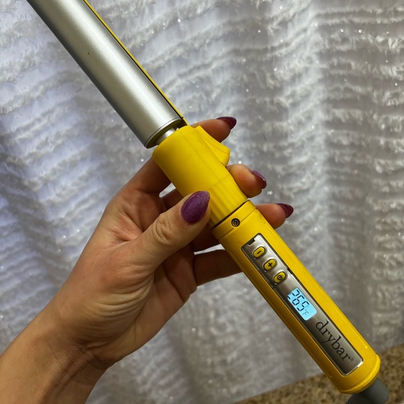 Drybar 3-Day Bender Rotating 1” Curling Iron - Picture 2 of 3
